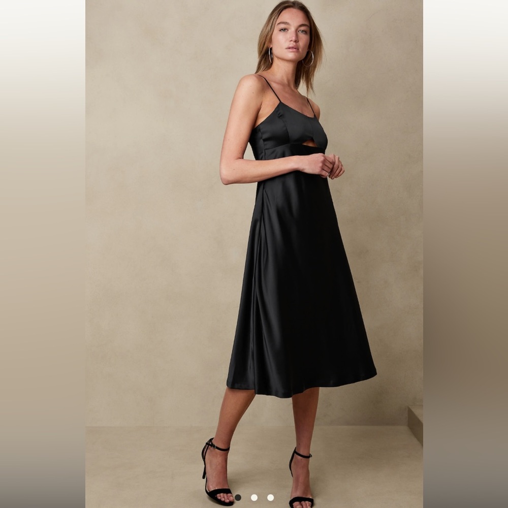 NWT Banana Republic Cutout MIDI dress in black